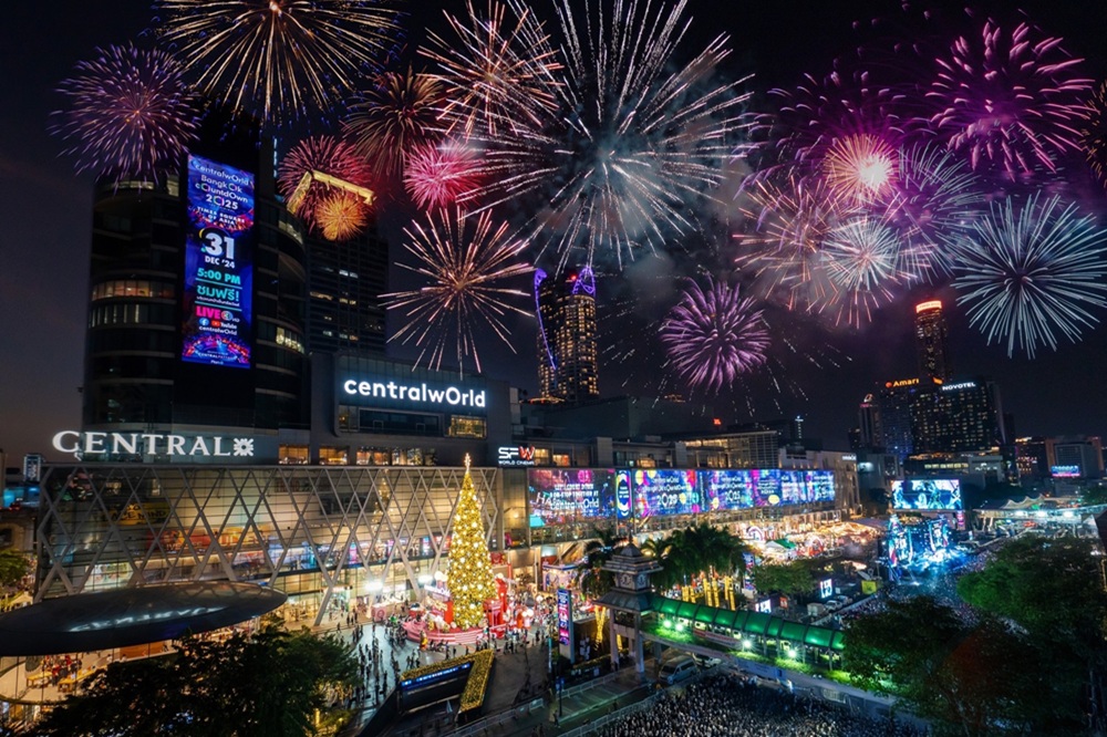 العد التنازلي لـ 2025 في CentralwOrld: عرض مذهل للألعاب النارية يرحب بالعام الجديد في قلب بانكوك العد التنازلي لـ 2025 في CentralwOrld: عرض مذهل للألعاب النارية يرحب بالعام الجديد في قلب بانكوك