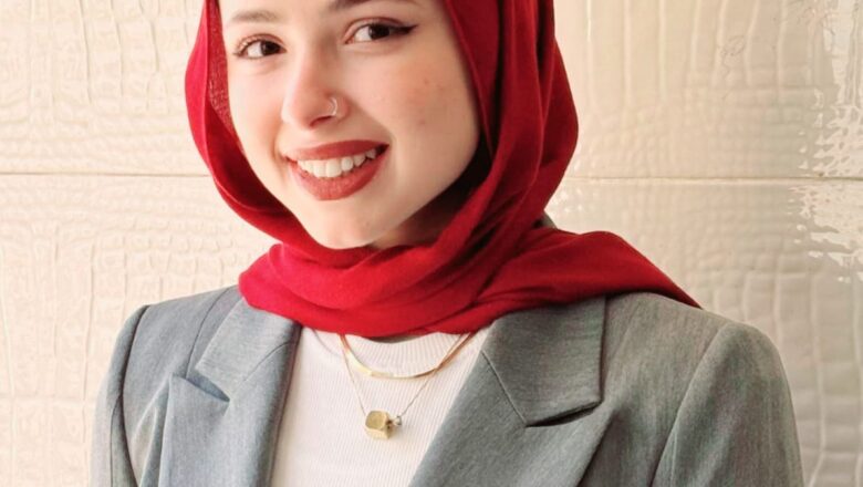 رئيس التحرير وأسرة التحرير يتقدمون بخالص التهنئة والتبريكات إلى الدكتورة نرمين لاشين بمناسبة مناقشة مشروع التخرج وتخرج ابنتها الإعلامية المتميزة