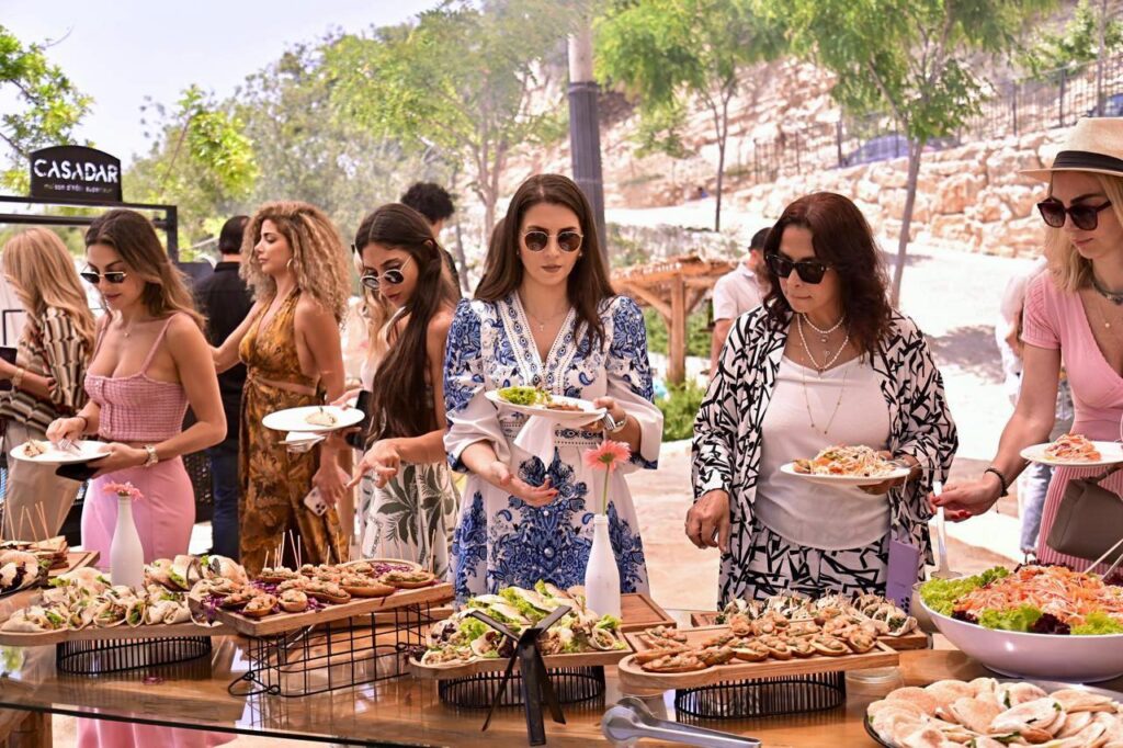 أهلاً بكم في LIWAN VILLAGE وجهة السياحة والراحة والرفاهية في قلب الطبيعة أهلاً بكم في LIWAN VILLAGE وجهة السياحة والراحة والرفاهية في قلب الطبيعة